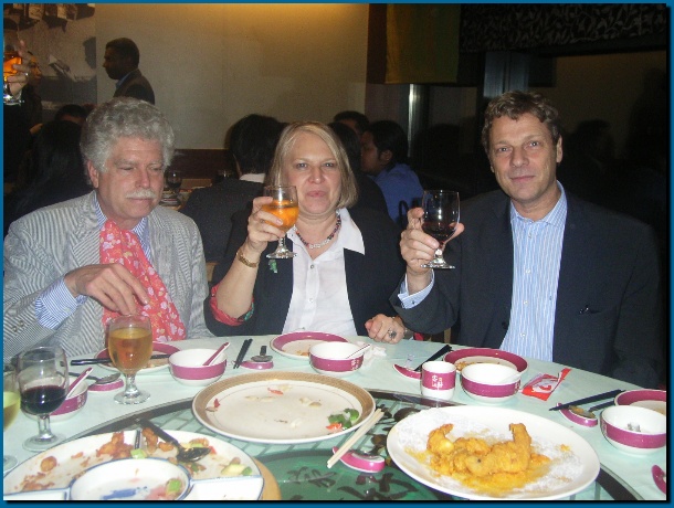 602x451 pixels (123K)